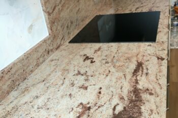 plan de travail en granit shivakasi beige rosé