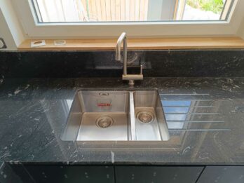 OK Evier double et egouttoir granit Black Terra poli
