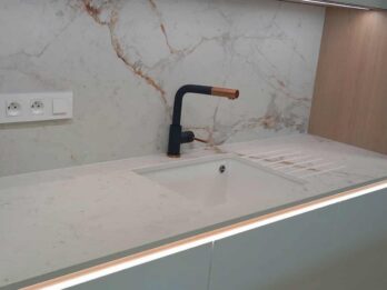 OK PLAN DE TRAVAIL ET EVIER Neolith Abu Dhabi White