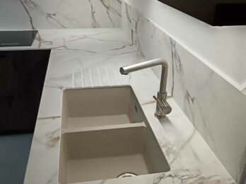 OK PLAN DE TRAVAIL ET EVIER Xtone calacatta Gold silk